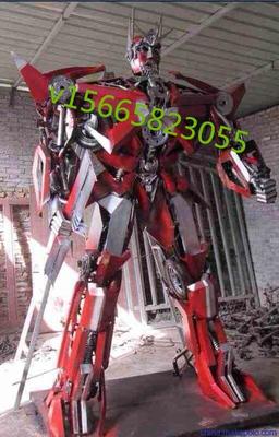 大型鋼鐵雕塑與變形金剛模型 賦能房地產開發的新興藝術引擎